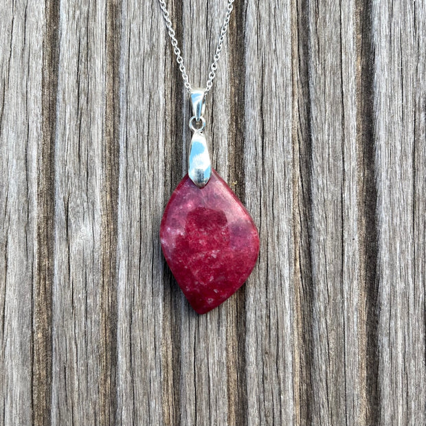 Pendentif thulite