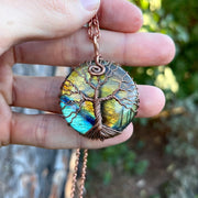 Pendentif « Arbre de vie » en Labradorite Spectrolite - Reflet Jaune/bleu - ANKORA