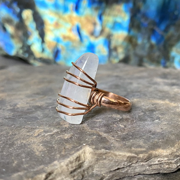bague-pierre-de-lune-cuivre-pointe-femme