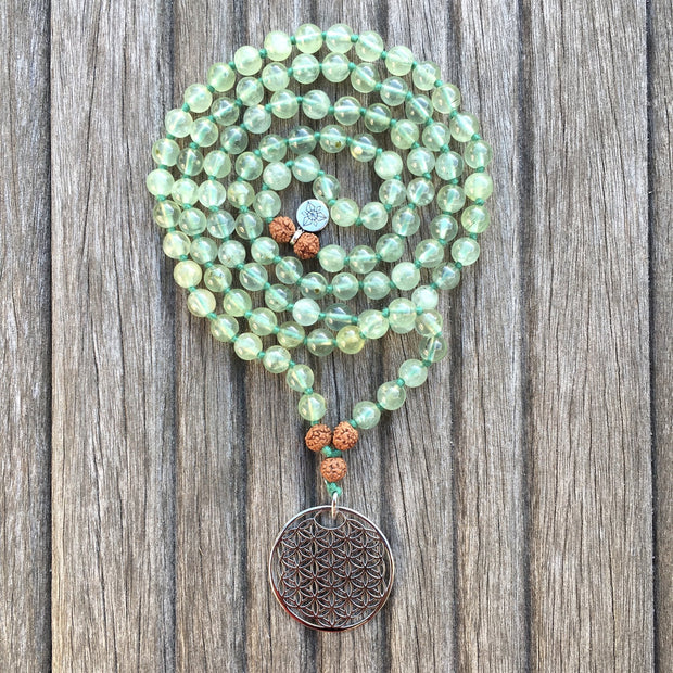 collier mala lithotherapie pierre naturelle en prehnite et rudraksha guerison