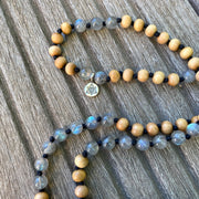 veritable Collier Mala en santal et labradorite