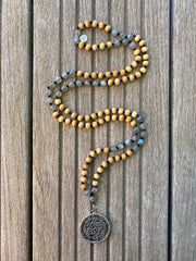 authentique Collier Mala en bois de santal et labradorite