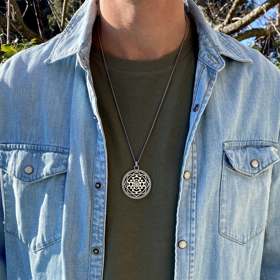 Pendentif Shri Yantra pendentif Sri pour obtenir la paix et la Pendentif Shri Yantra pendentif Sri pour obtenir la paix et la
