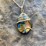 pendentif-pour-femme-en-labradorite